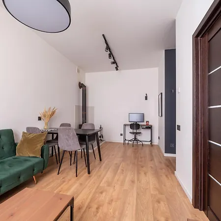 Apartment Lienes Iela Gem 1br With Fireplace In Historic Unesco Center Riga