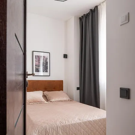 Lägenhet Lienes Iela Gem 1br With Fireplace In Historic Unesco Center