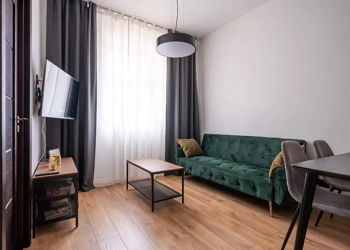 Lienes Iela Gem 1br With Fireplace In Historic Unesco Center Riga