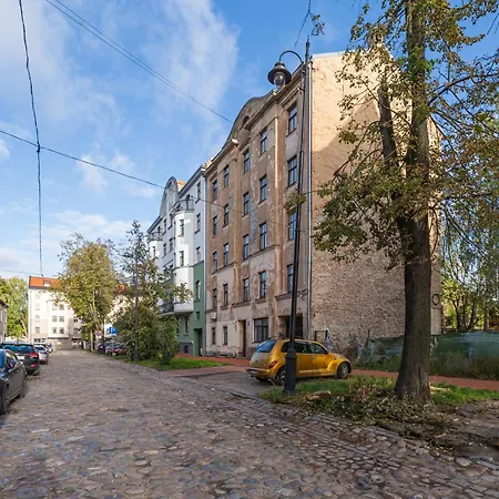 Lienes Iela Gem 1br With Fireplace In Historic Unesco Center Apartament *