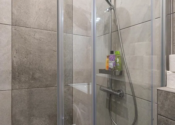 Lienes Iela Gem 1br With Fireplace In Historic Unesco Center